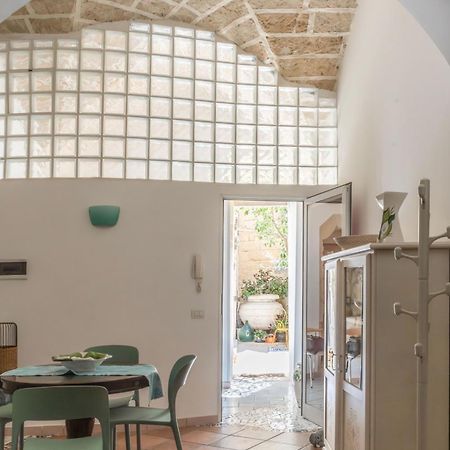 B&B Corte Dei Memoli Di Margiotta Giuseppina Лечче Экстерьер фото