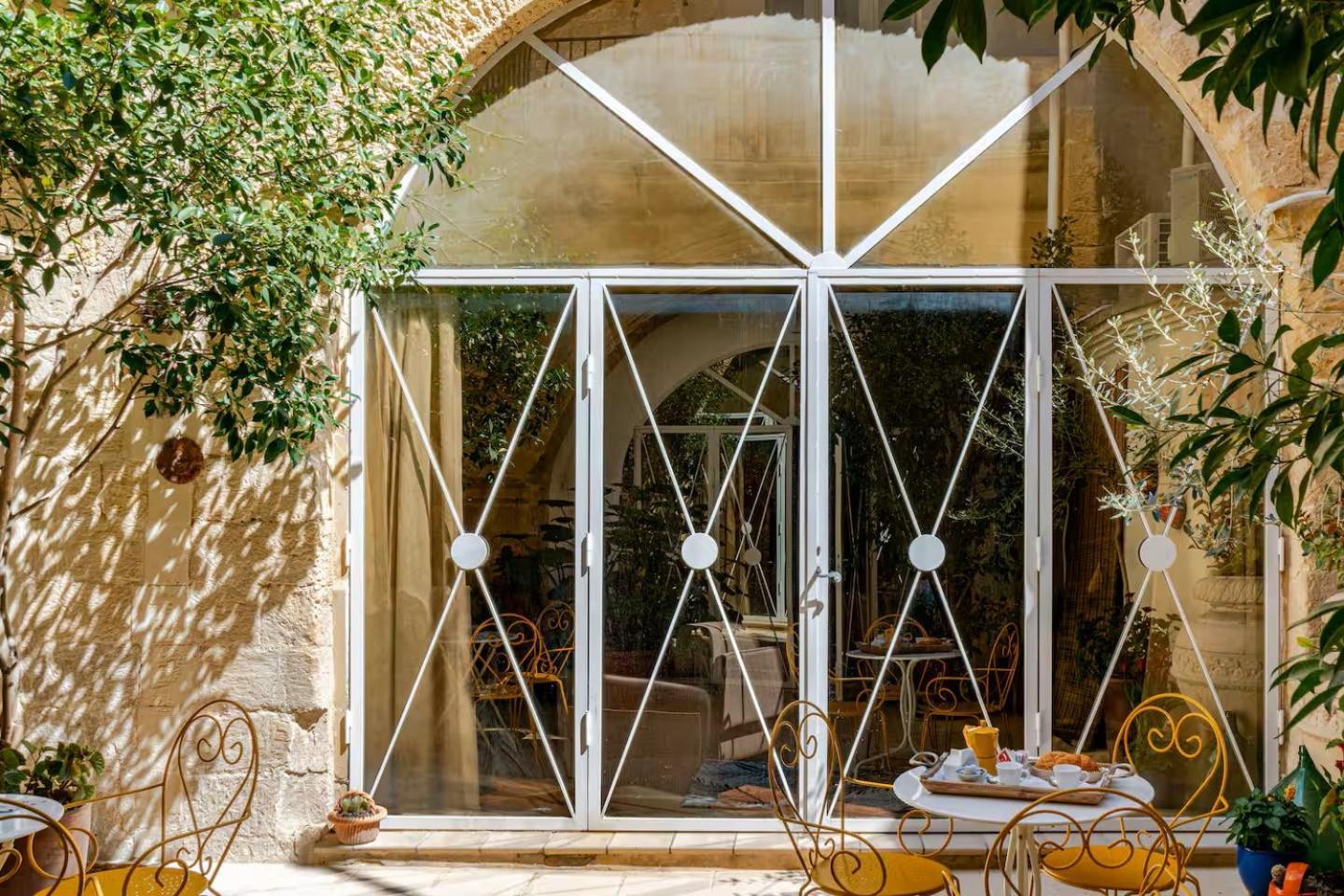 B&B Corte Dei Memoli Di Margiotta Giuseppina Лечче Экстерьер фото