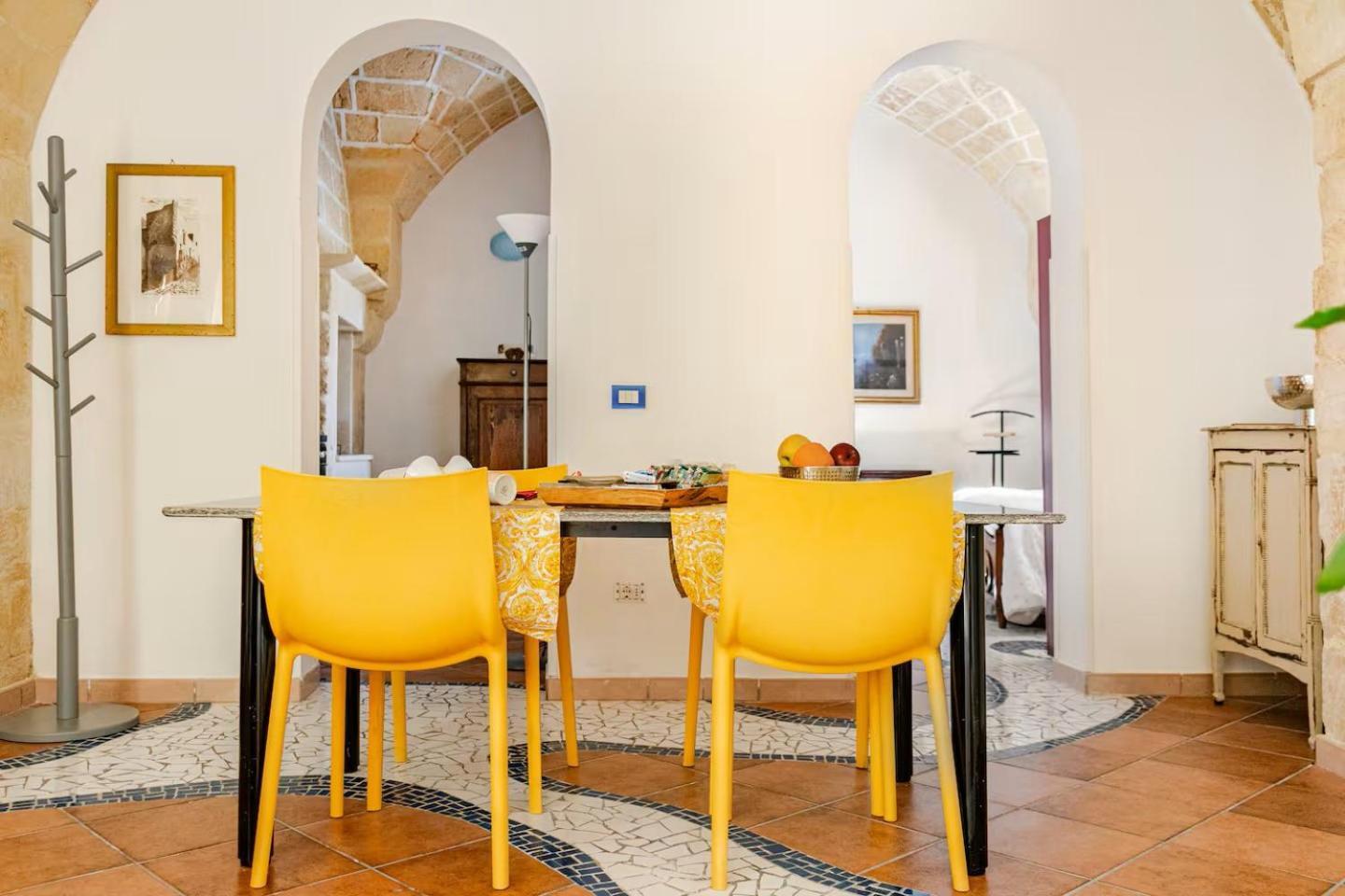 B&B Corte Dei Memoli Di Margiotta Giuseppina Лечче Экстерьер фото