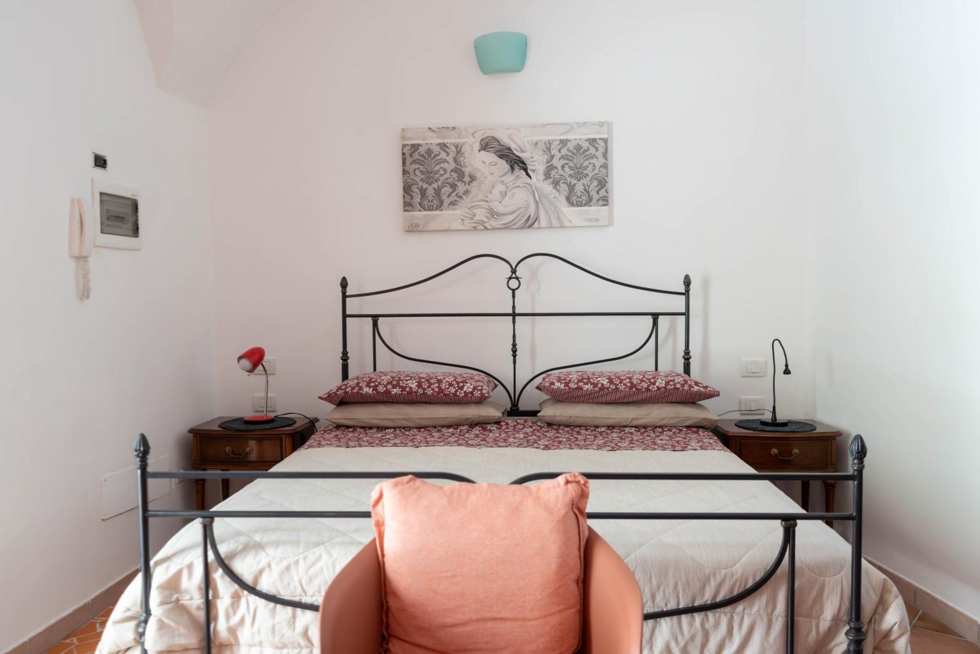 B&B Corte Dei Memoli Di Margiotta Giuseppina Лечче Экстерьер фото