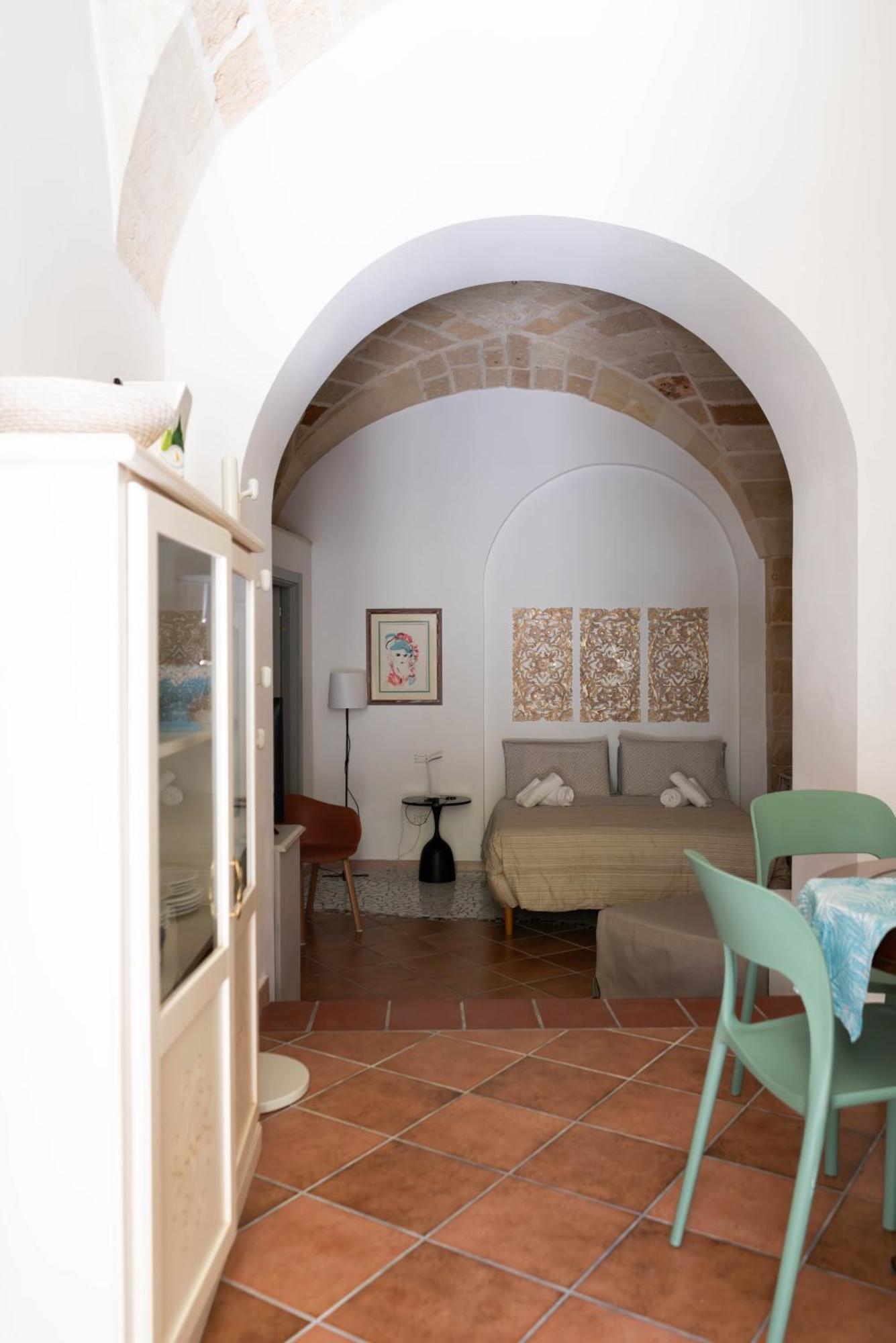 B&B Corte Dei Memoli Di Margiotta Giuseppina Лечче Экстерьер фото