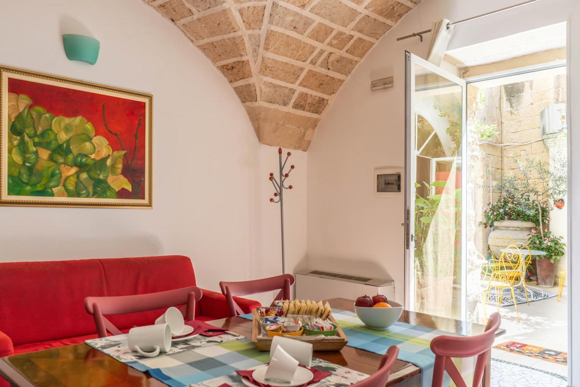 B&B Corte Dei Memoli Di Margiotta Giuseppina Лечче Экстерьер фото