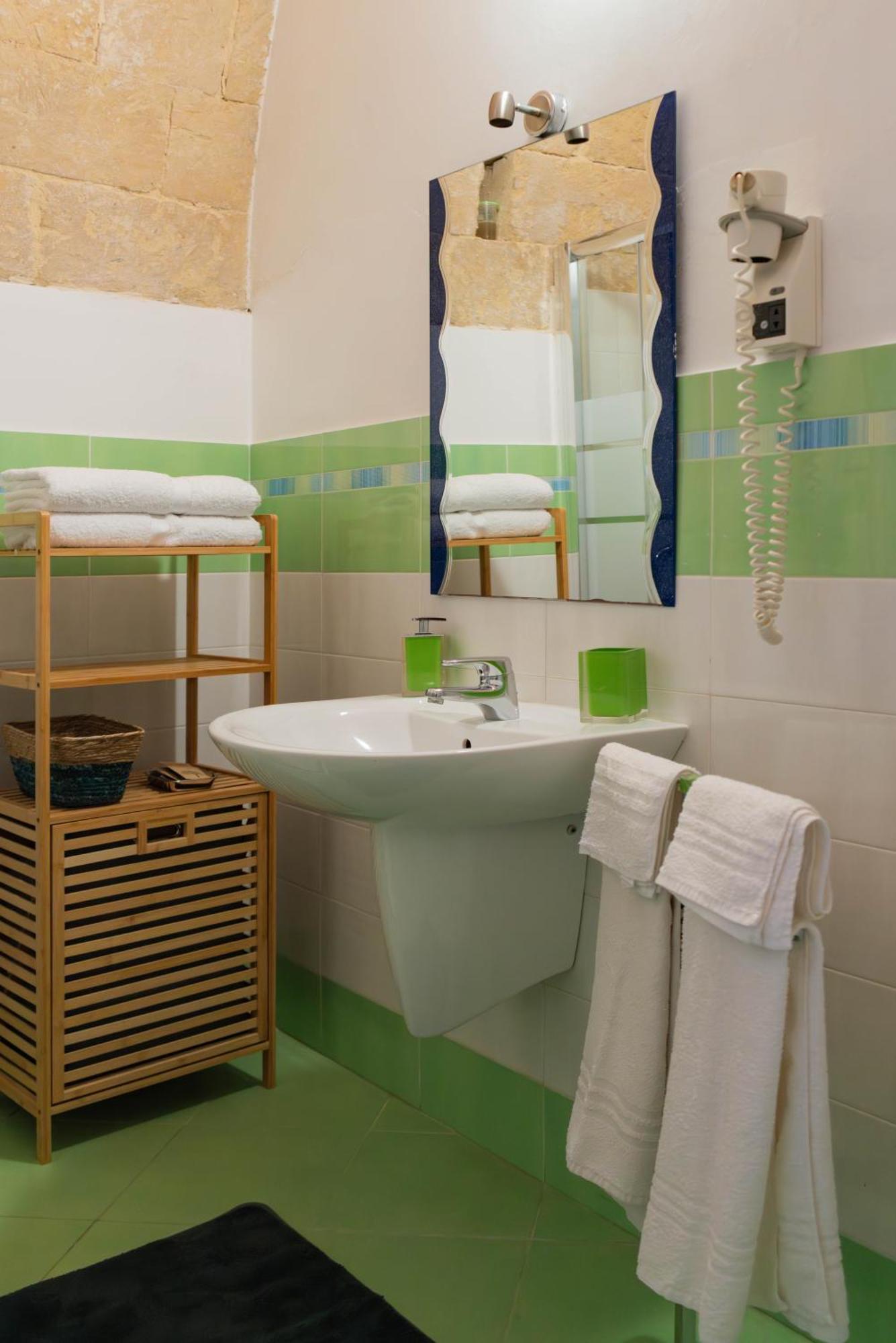 B&B Corte Dei Memoli Di Margiotta Giuseppina Лечче Экстерьер фото